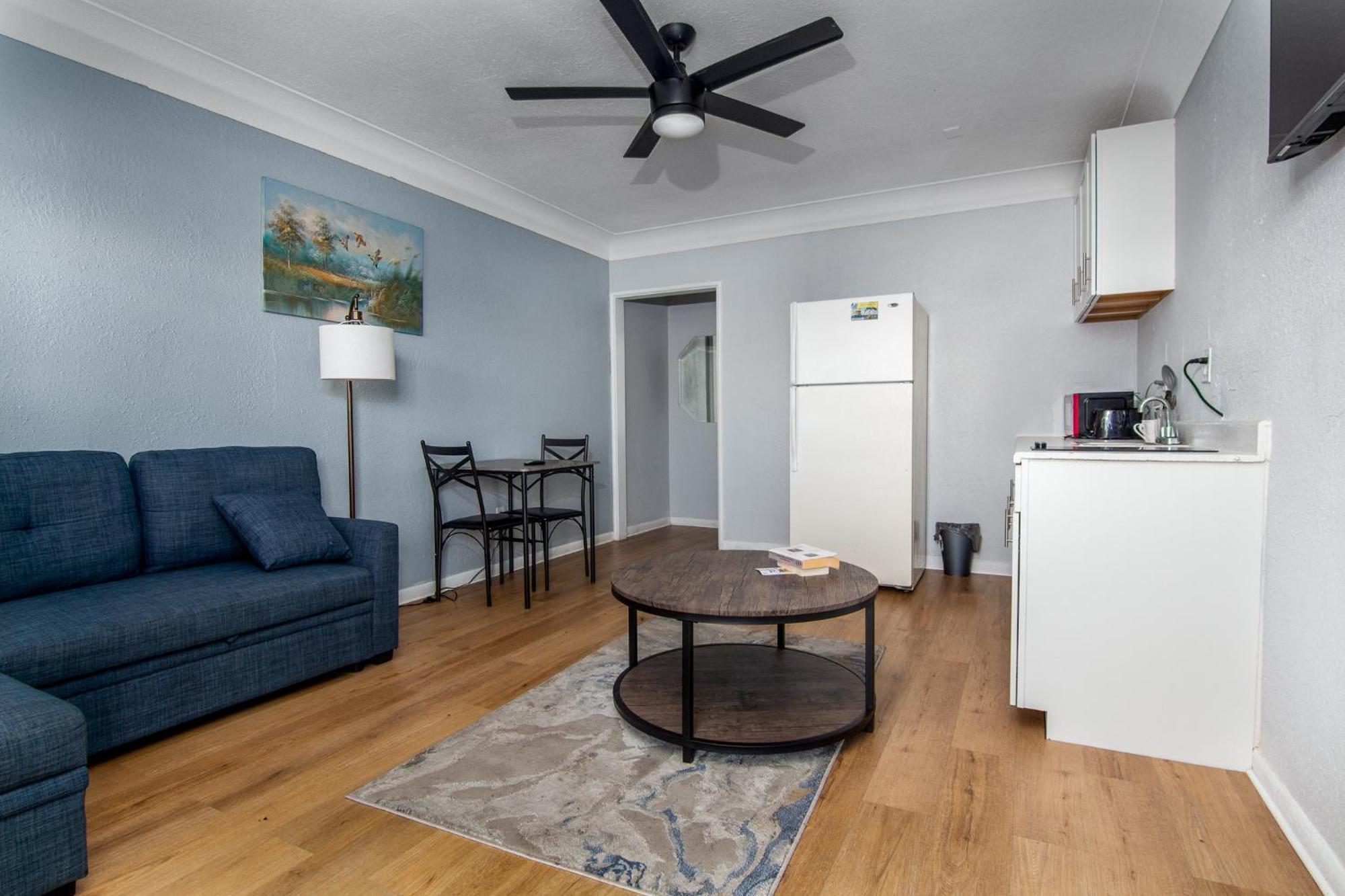 Pousada Suites Hollywood Eksteriør billede