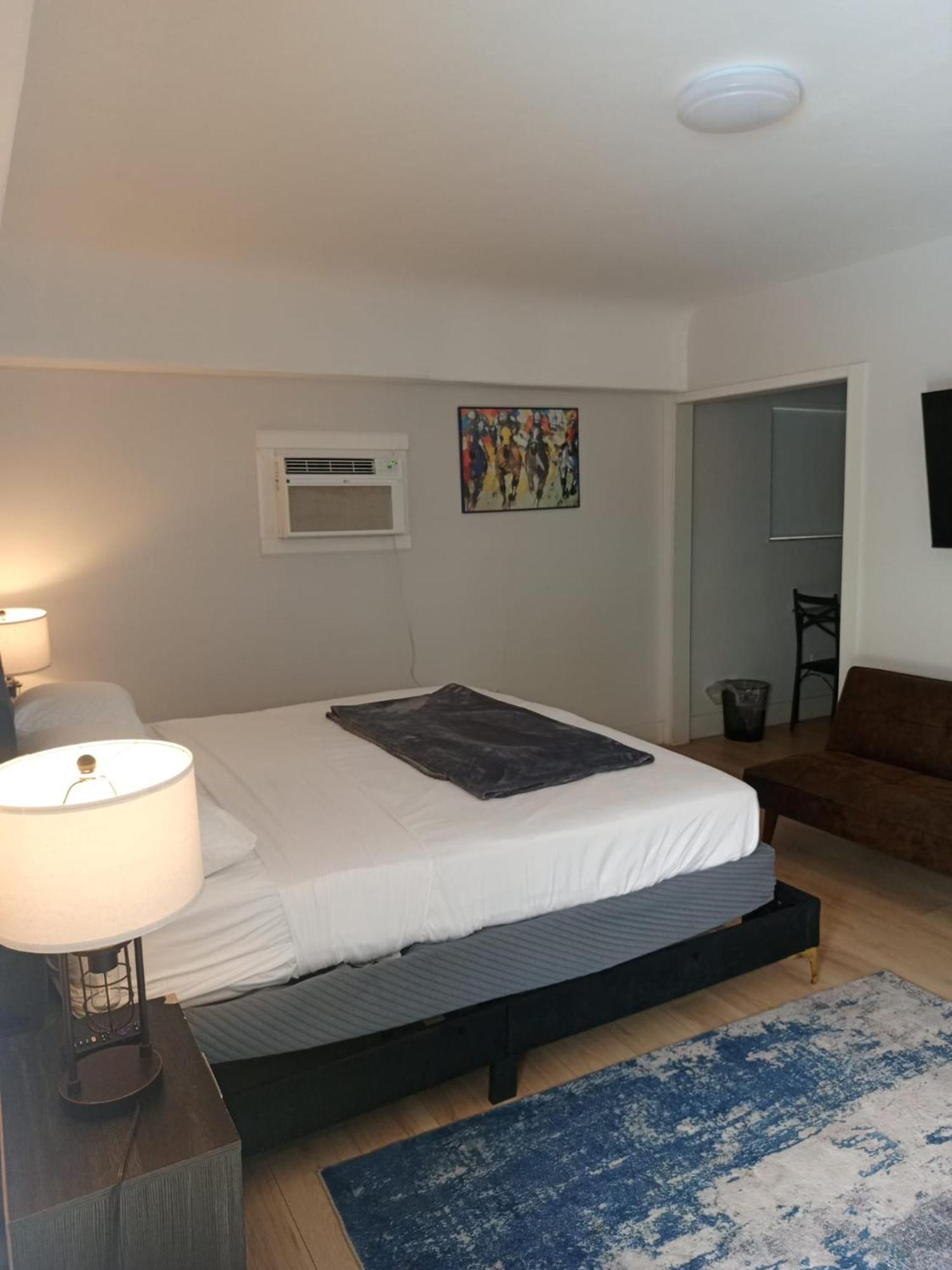 Pousada Suites Hollywood Eksteriør billede