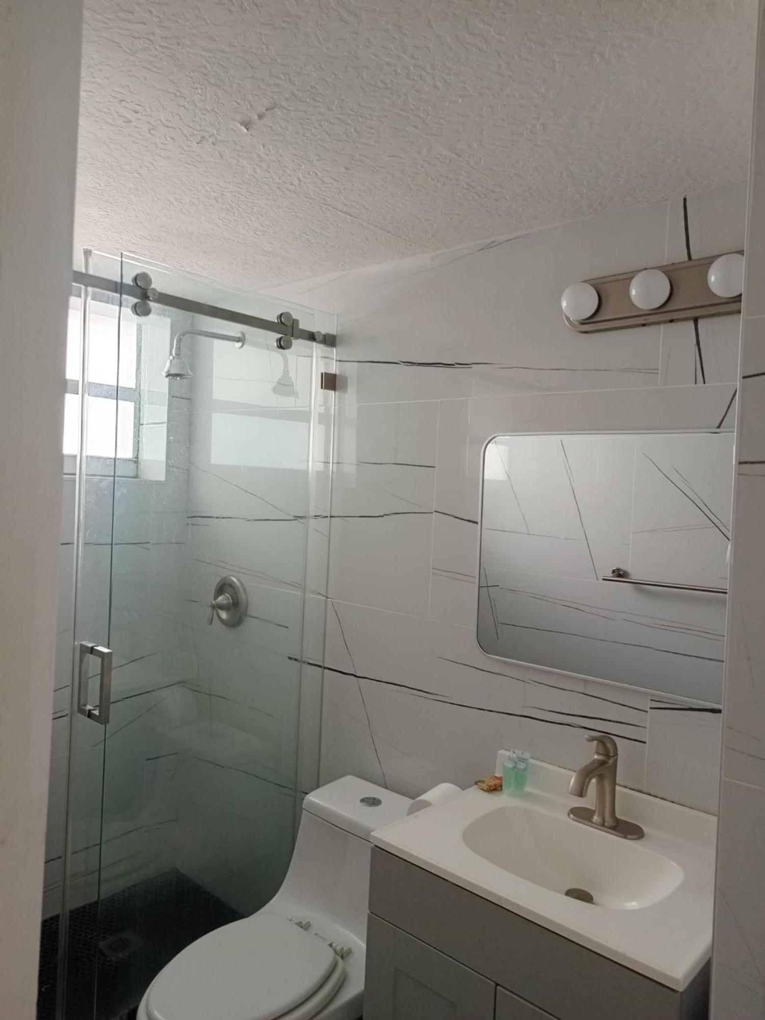 Pousada Suites Hollywood Eksteriør billede